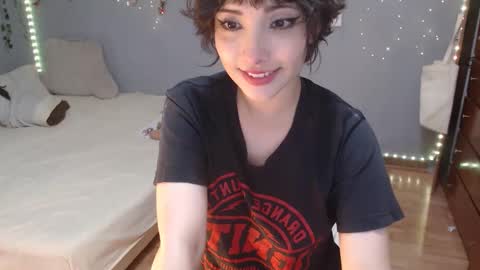 Denisse    schedule Monday to Friday 1300-1900 mexican time Saturday-maybe it could be a surprise IDEPENDENT MODEL online show from 02.25.25