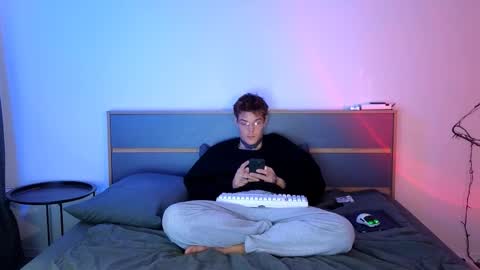 Denis online show from 12.05.25