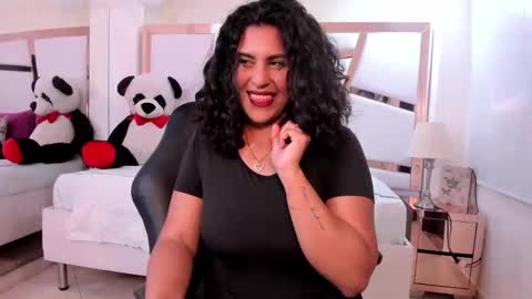 Denisse Khan online show from 03.21.26