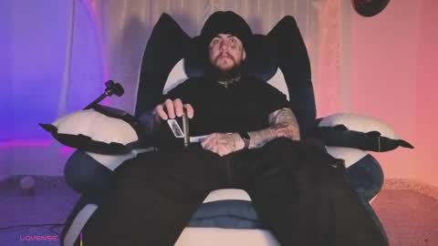 Oliver online show from 04.27.26