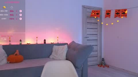 Den online show from 10.10.25