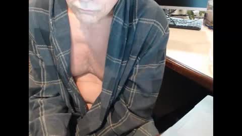 Den  Jet online show from 12.18.25