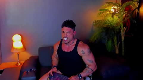 Snapshot of dennis_cox_ chatting on 10.21.25 dennis_cox_ online show from 10.21.25