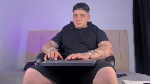 dennis munera online show from 02.17.26