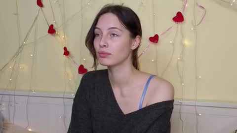 Olivia online show from 10.12.25