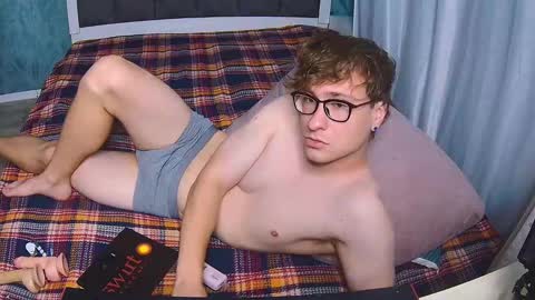 Dennis online show from 10.06.25