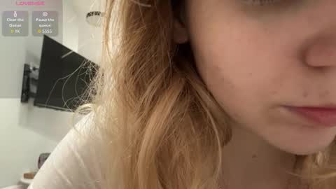 Snapshot of denniskibler chatting on 02.06.26 Denni online show from 02.06.26