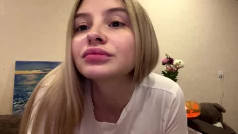 Vi  Victoria online show from 10.31.25