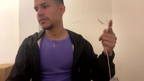 Snapshot of dereck_myers chatting on 03.08.26 Dereck Myers online show from 03.08.26