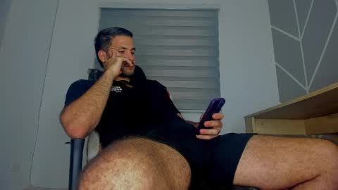 dereckhardd online show from 04.11.26