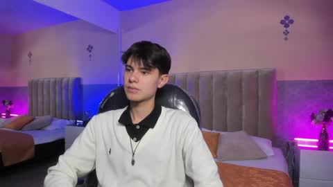 derek_sinn online show from 04.09.26