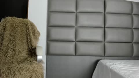 Snapshot of derek_smith21 chatting on 02.21.25 monster cock online show from 02.21.25