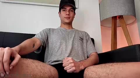 Derek independent model  online show from 03.10.25