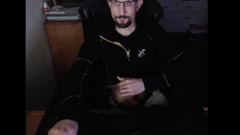 Snapshot of dermattes chatting on 02.23.25 dermattes online show from 02.23.25