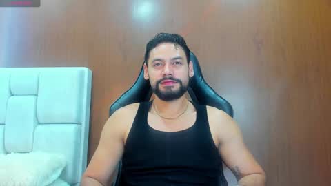 DerryBigger CM online show from 10.24.25