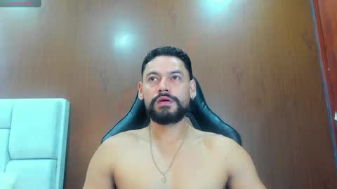 Snapshot of derrybigger_cm chatting on 11.06.25 DerryBigger CM online show from 11.06.25