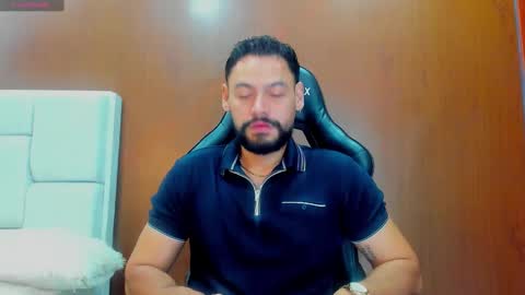 Snapshot of derrybigger_cm chatting on 11.12.25 DerryBigger CM online show from 11.12.25