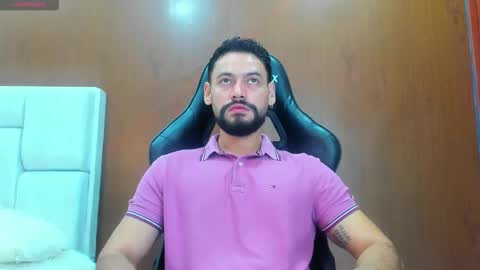 Snapshot of derrybigger_cm chatting on 11.20.25 DerryBigger CM online show from 11.20.25