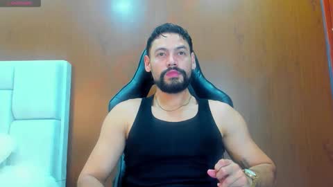 Snapshot of derrybigger_cm chatting on 11.26.25 DerryBigger CM online show from 11.26.25