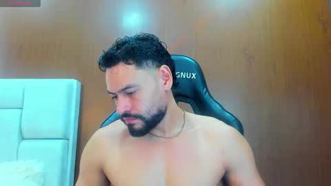 Snapshot of derrybigger_cm chatting on 12.03.25 DerryBigger CM online show from 12.03.25