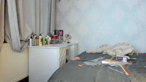 Mia online show from 01.27.25