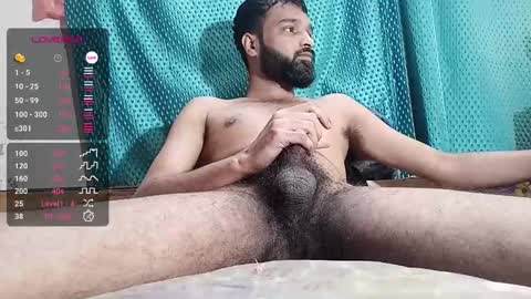 Snapshot of desi_boy799417 chatting on 02.14.25 desi_boy799417 online show from 02.14.25