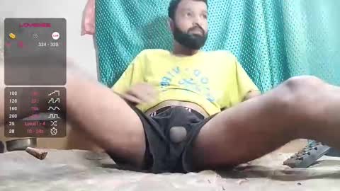 Snapshot of desi_boy799417 chatting on 02.17.25 desi_boy799417 online show from 02.17.25