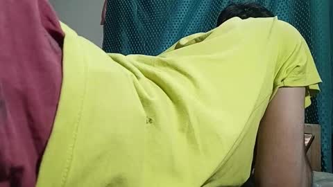 Snapshot of desi_boy799417 chatting on 02.27.25 desi_boy799417 online show from 02.27.25