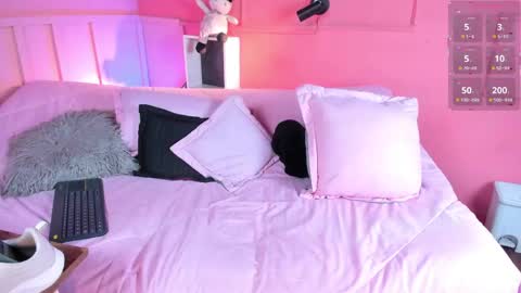 NTMY guys im a kinda desi from Medellin  online show from 05.15.26