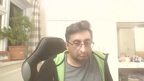 Snapshot of desiboi9 chatting on 10.16.25 desiboi9 online show from 10.16.25