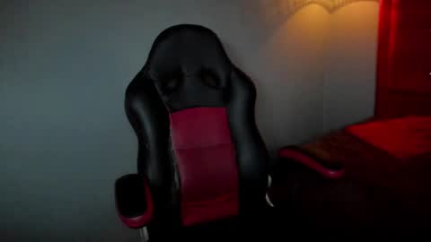 Designturbate online show from 01.26.25