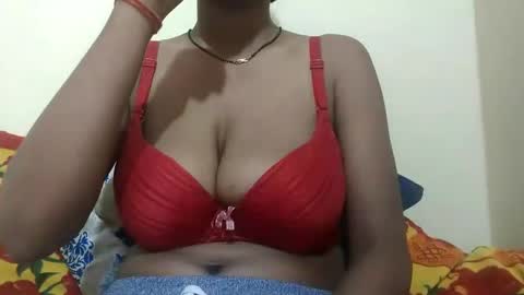 Snapshot of desiprincessaga chatting on 01.15.25 desiprincessaga online show from 01.15.25