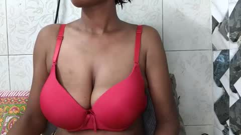 Snapshot of desiprincessaga chatting on 09.30.25 desiprincessaga online show from 09.30.25