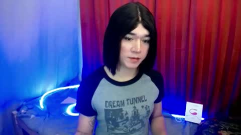 Snapshot of desirable_lorinexx chatting on 12.09.24 LORINE online show from 12.09.24