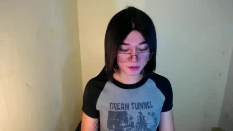 Snapshot of desirable_lorinexx chatting on 01.20.25 LORINE online show from 01.20.25