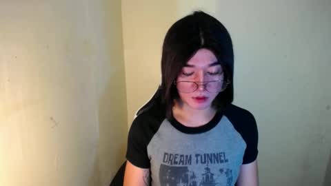 Snapshot of desirable_lorinexx chatting on 01.20.25 LORINE online show from 01.20.25