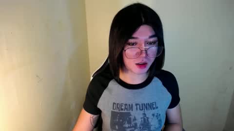 Snapshot of desirable_lorinexx chatting on 01.20.25 LORINE online show from 01.20.25