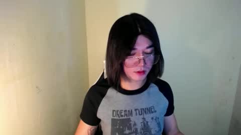 Snapshot of desirable_lorinexx chatting on 01.24.25 LORINE online show from 01.24.25