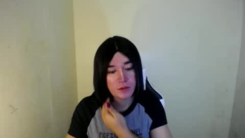 Snapshot of desirable_lorinexx chatting on 02.17.25 LORINE online show from 02.17.25