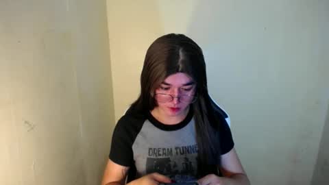 Snapshot of desirable_lorinexx chatting on 02.20.25 LORINE online show from 02.20.25