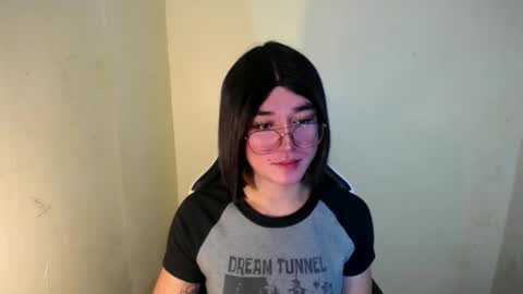 Snapshot of desirable_lorinexx chatting on 02.22.25 LORINE online show from 02.22.25