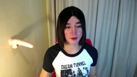Snapshot of desirable_lorinexx chatting on 02.25.25 LORINE online show from 02.25.25