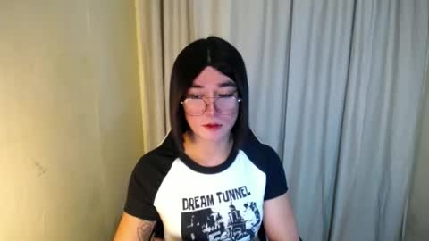 Snapshot of desirable_lorinexx chatting on 02.26.25 LORINE online show from 02.26.25
