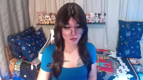 Snapshot of desirable_lorinexx chatting on 09.15.25 LORINE online show from 09.15.25