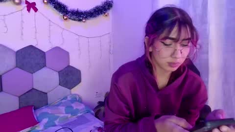 TORI AND MR. BEAR online show from 12.13.25