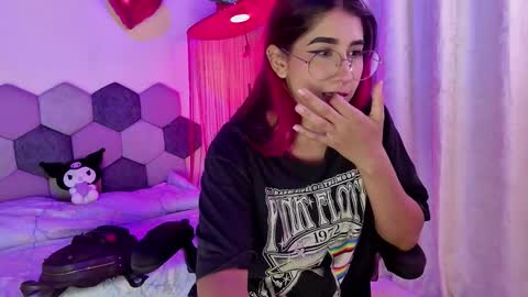 TORI AND MR. BEAR online show from 03.19.26