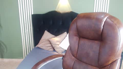 Desiring Angel online show from 12.06.24