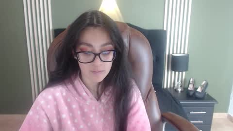 Desiring Angel online show from 12.12.24