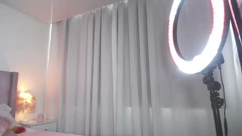 Snapshot of destinysweet21 chatting on 01.19.25 destinysweet21 online show from 01.19.25