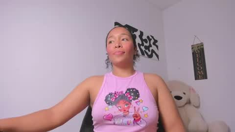 Snapshot of desty_y chatting on 04.19.26 desty_y online show from 04.19.26